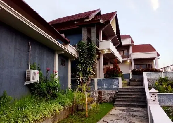 Senaru Lodge