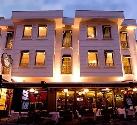 Senatus Hotel