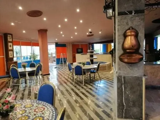 Senhaja Hotel - Hostel - Yerinde Yemek