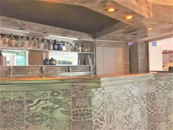 Senior Citizen Suite in Blue - Dış Mekan