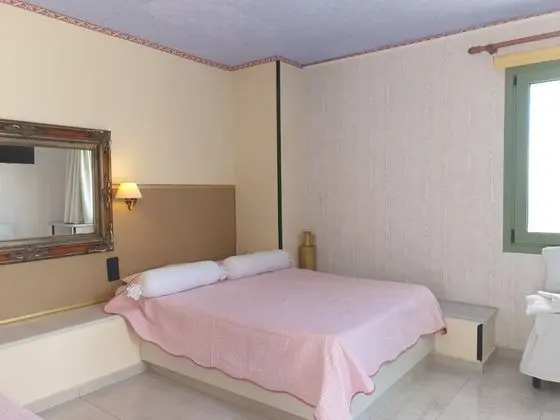 Senior Citizen Suite in Blue - Oda