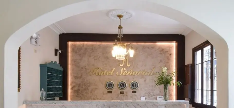 Hotel Señorial - Lobi