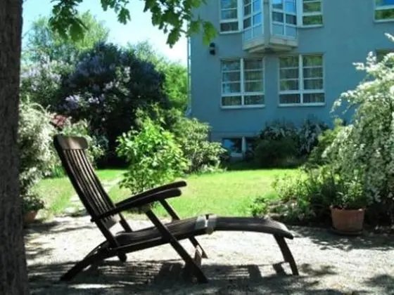 SensCity Hotel Berlin Spandau - Dış Mekan