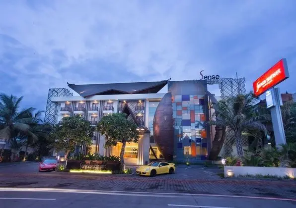 Sense Sunset Hotel Seminyak - CHSE Certified - Dış Mekan