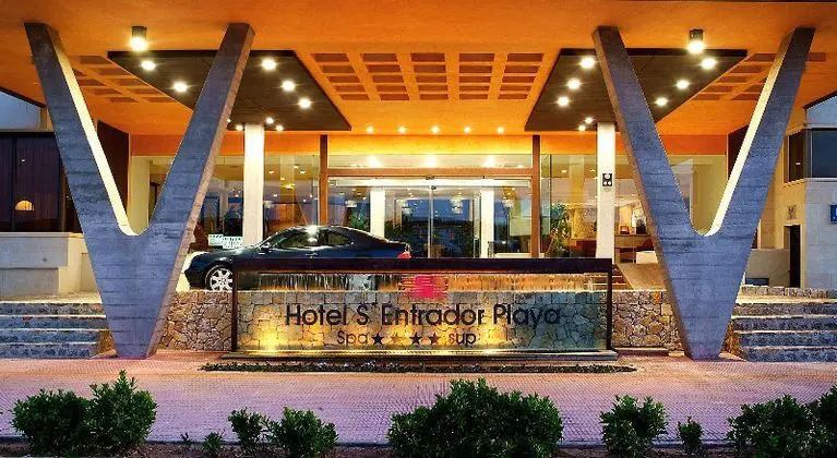 S'Entrador Playa