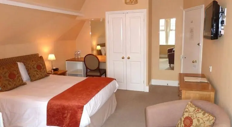 Sentry Mead Hotel - Genel