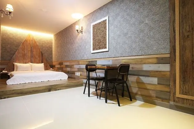 Seocheon Hotel Kamon
