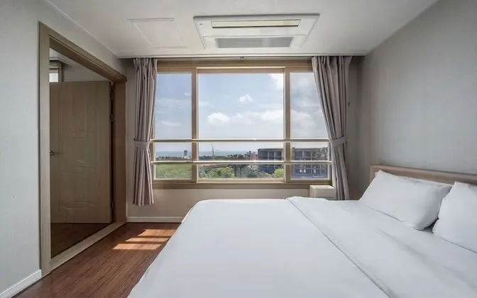 Seogwipo Beach Hotel - Öne Çıkan Resim