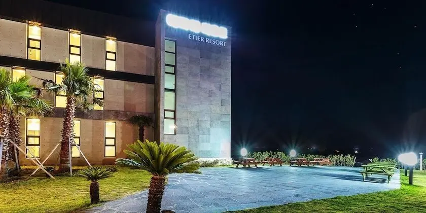 Seogwipo Etier Resort