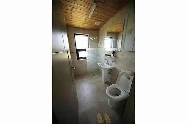 Seogwipo Gongcheonpo Villa Pension - Banyo Tipleri