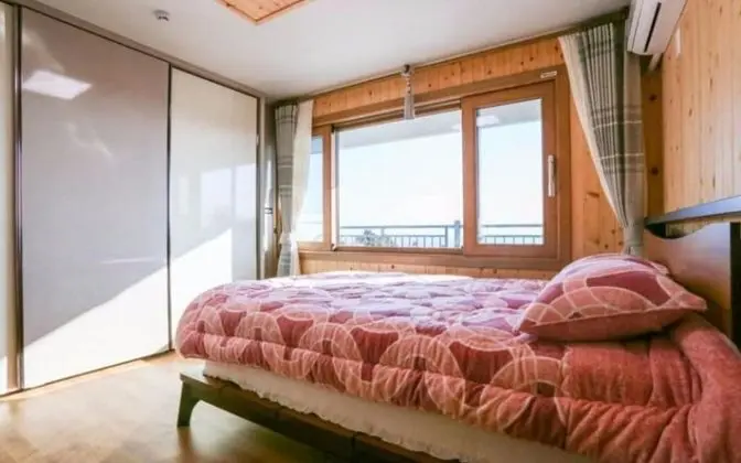 Seogwipo Jungmun Yechon Pension - Oda