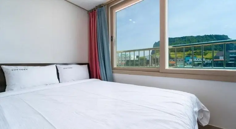 Seogwipo Seongsanposarang Pension - Dış Mekan