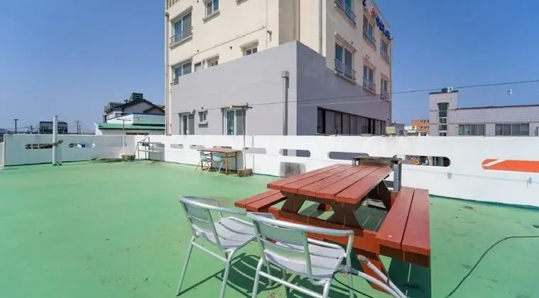 Seogwipo Seongsanposarang Pension - Dış Mekan