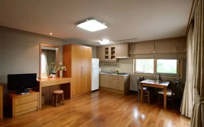 Seogwipo Soul Pension - Oda