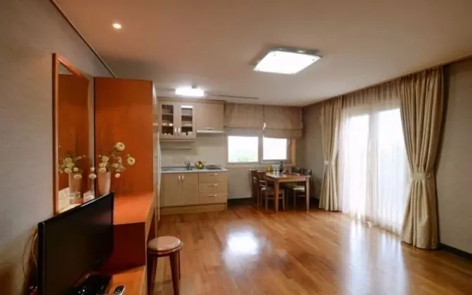 Seogwipo Soul Pension - Oda