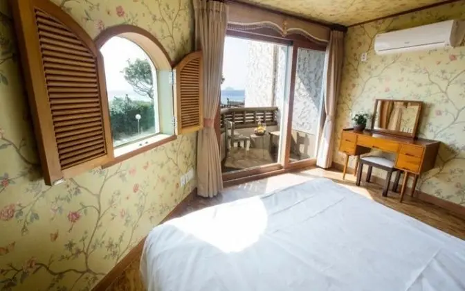 Seogwipo Tteuribada Pension - Oda