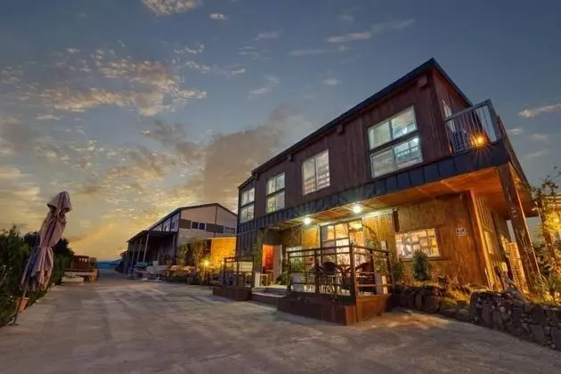 Seogwipo Unyeong Pension - Dış Mekan