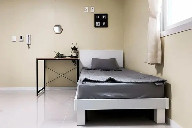 Seongsaneogeodeulang Guesthouse - Oda