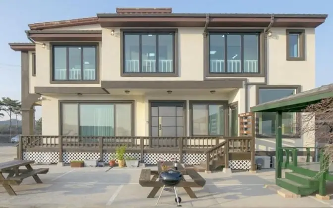 Seosan Woongdo Story Pension