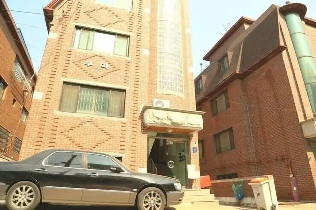 Seoul Holiday Guesthouse - Hostel - Dış Mekan