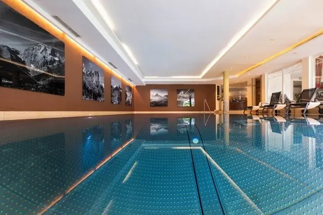 Sepp & Hanni's - Suiten im Dorf - Havuz