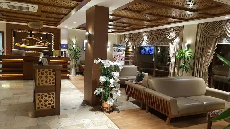 Sera Lake Resort Hotel Spa & Aparts - Lobi