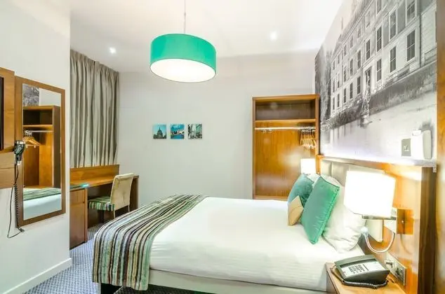 Seraphine Kensington Olympia Hotel