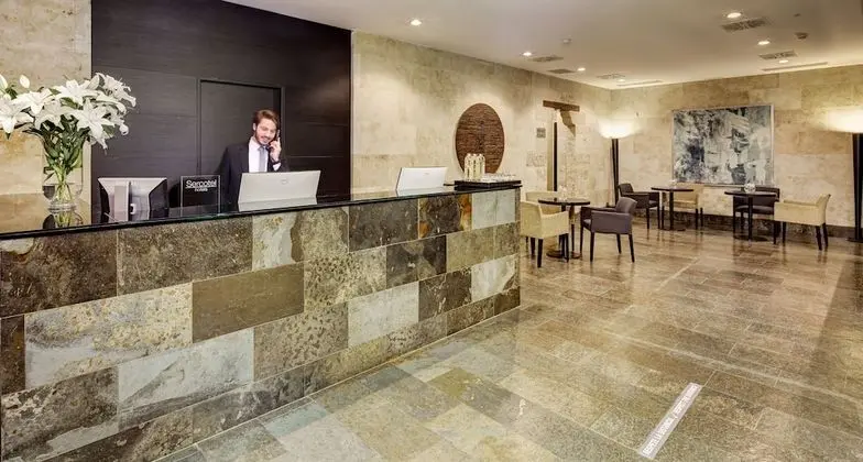 Sercotel Puerta de la Catedral - Lobi