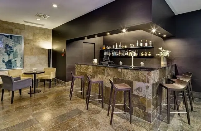 Sercotel Puerta de la Catedral - Yerinde Yemek