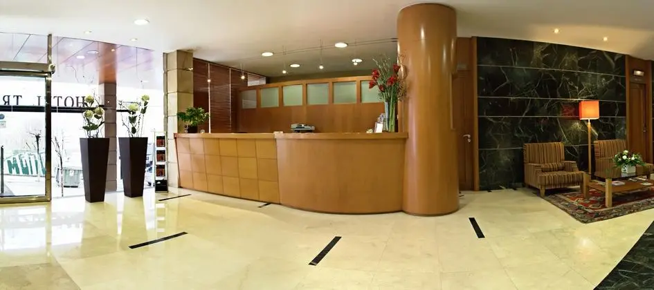 Hotel Sercotel Tres Luces - Lobi