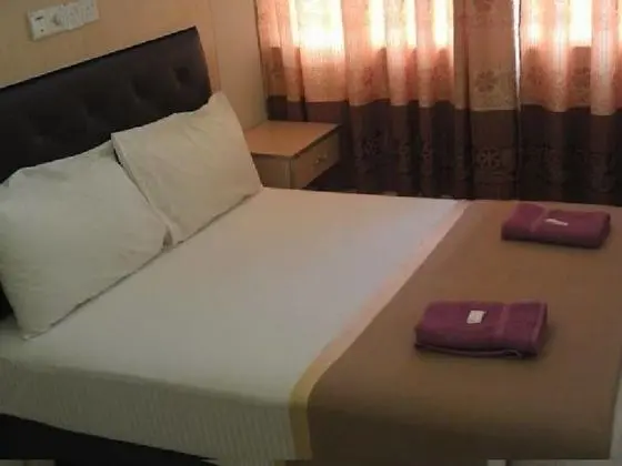Serdang Business Hotel - Oda