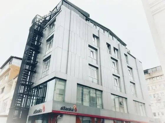 Şeref Hotel
