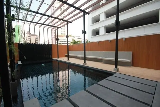 Sereine Sukhumvit 39 - Havuz