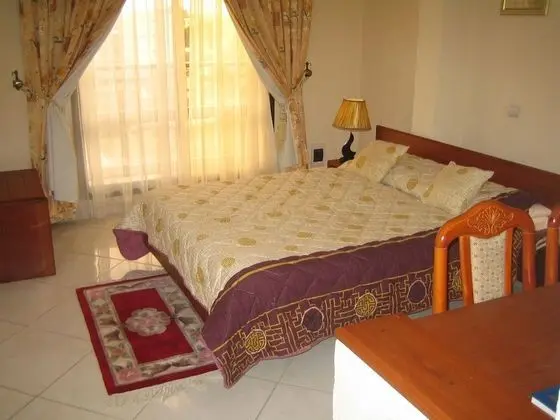 Serena Palace Hotel