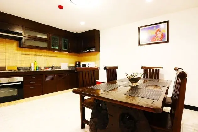 Serena Sathorn Suites - Oda Düzeni