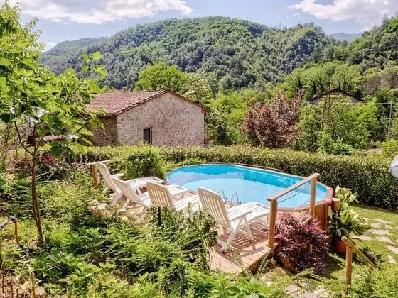 Serene Holiday Home in Bagni di Lucca With Private Pool - Havuz