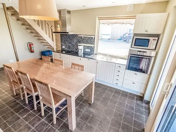 Serene Holiday Home in Gijverinkhove With Terrace, Garden - Yerinde Yemek