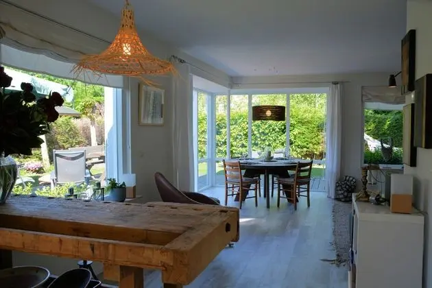 Serene Holiday Home in Noordwijk With Terrace - Yerinde Yemek