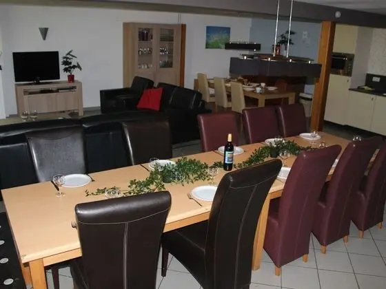 Serene Holiday Home in Ulestraten With Terrace - Yerinde Yemek