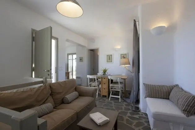 Serene Holiday Villa - Views, nr Best Family Beach by VillaRentalsgr - İç Mekan