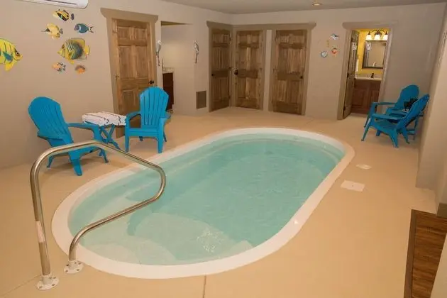 Serene Oasis - Four Bedroom Chalet - Spa