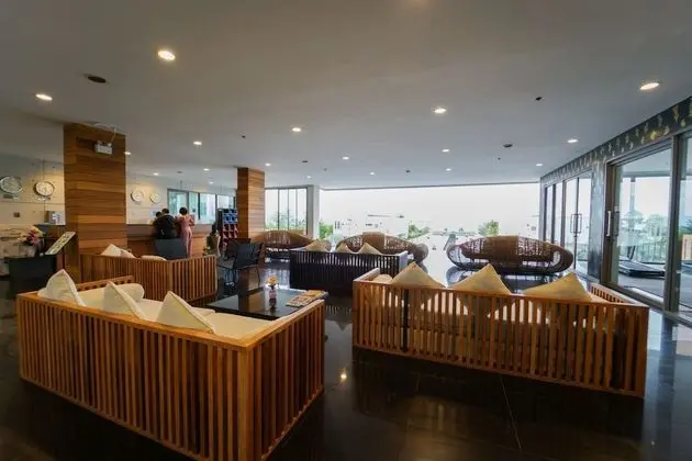 Serene Phla resort and restaurant - Lobi