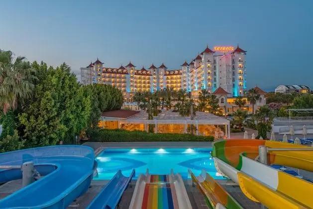 Serenis Hotel