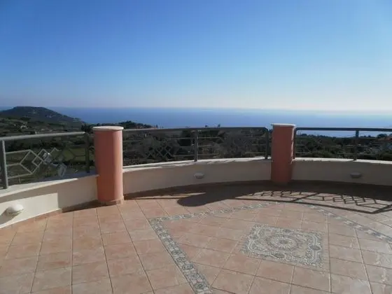 Villa Serenity House of an Elegant, Immaculate, Luxury Environment - Öne Çıkan Resim