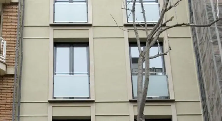 Serennia Cest Apartamentos Arc de Triomf - Dış Mekan