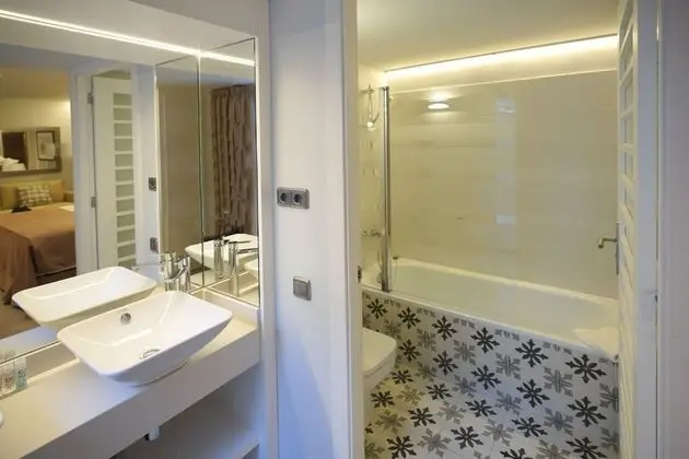 Serennia Fira Gran Vía Exclusive Rooms - Banyo Tipleri