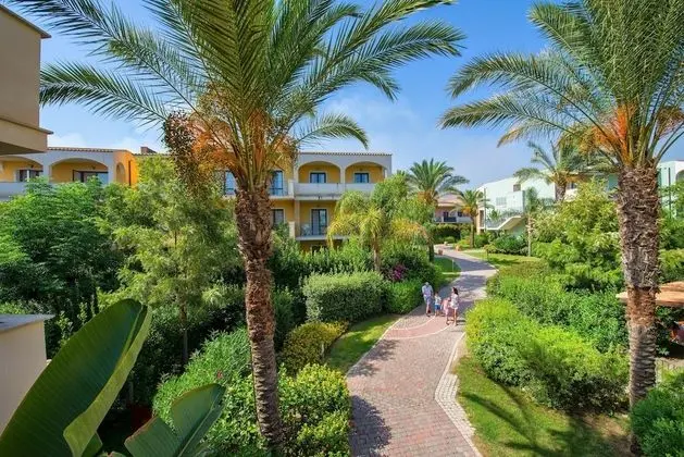 Serenusa Village