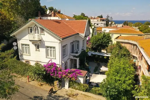 Sergüzeşt Otel
