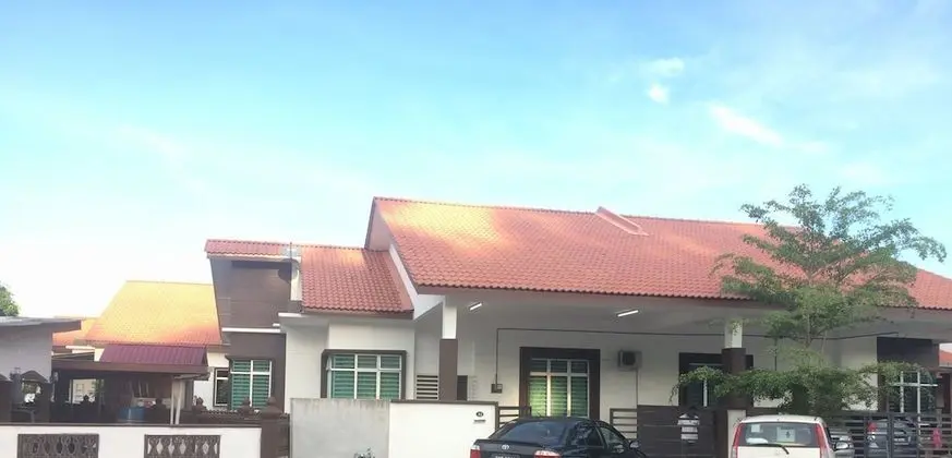 Seri Rendang Homestay Pekan Pahang - Dış Mekan