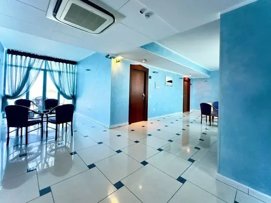 Serpa Hotel Anzio - Lobi